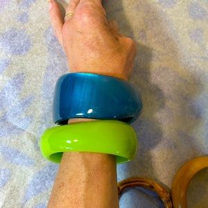 2 awesome super retro 70s bangle bracelets!